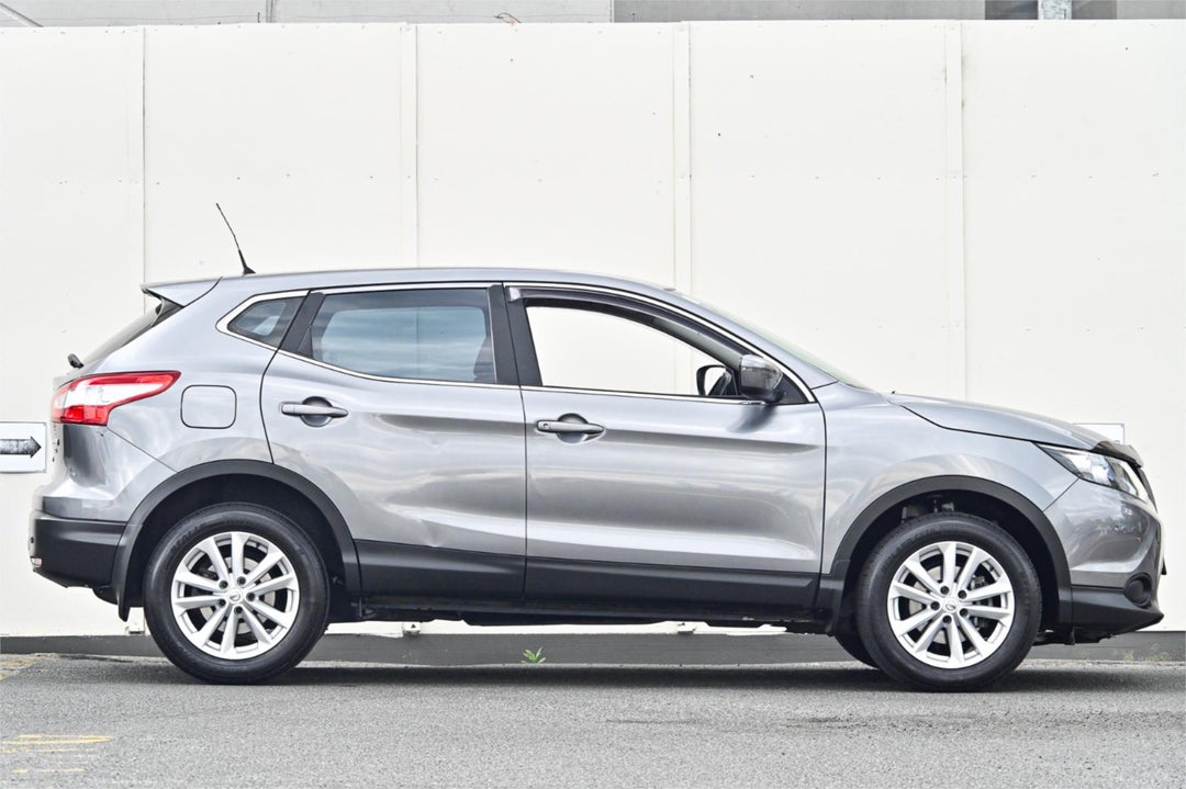 2015 Nissan Qashqai St, Manual, 165358 km, Photo 3