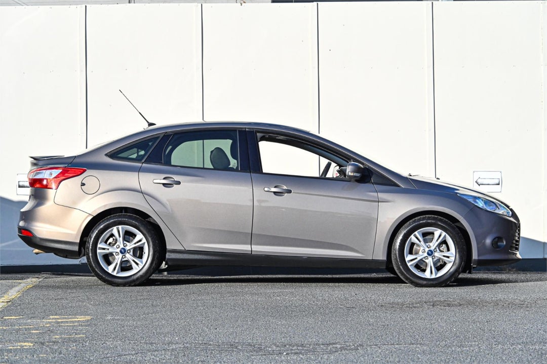 2013 Ford Focus Trend, Automatic, 90395 km, Photo 3