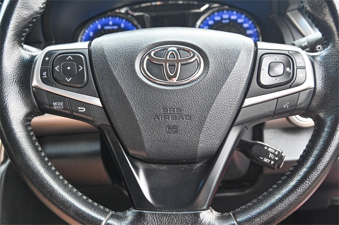 2017 Toyota Camry Atara S, Automatic, 188938 km, Photo 6