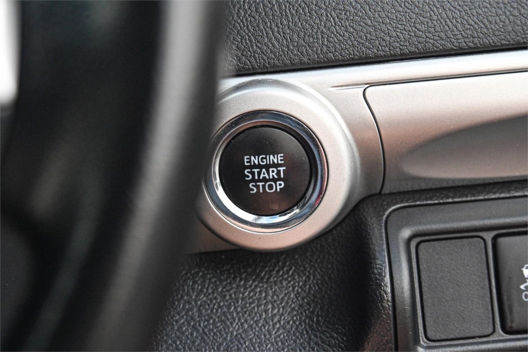 2017 Toyota Camry Atara S, Automatic, 188938 km, Photo 9