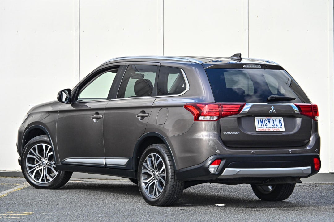 2017 Mitsubishi Outlander Ls  Safety Pack, Manual, 154104 km, Photo 2