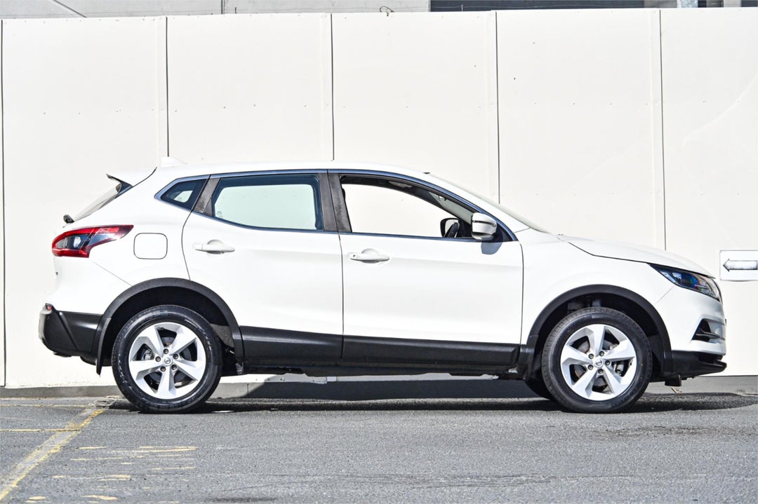 2017 Nissan Qashqai St, Manual, 99451 km, Photo 4