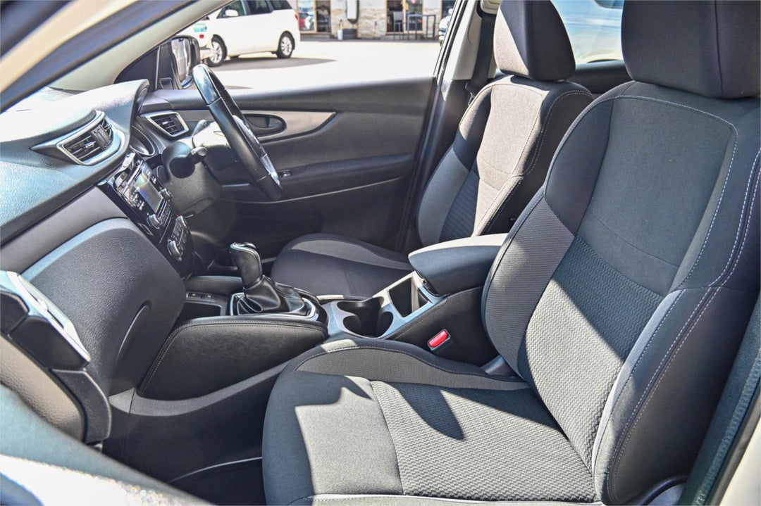 2017 Nissan Qashqai St, Manual, 99451 km, Photo 17