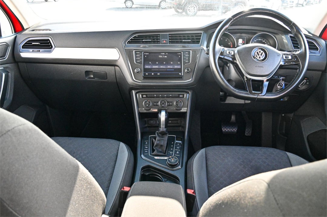2016 Volkswagen Tiguan 132tsi Comfortline, Automatic, 107540 km, Photo 6
