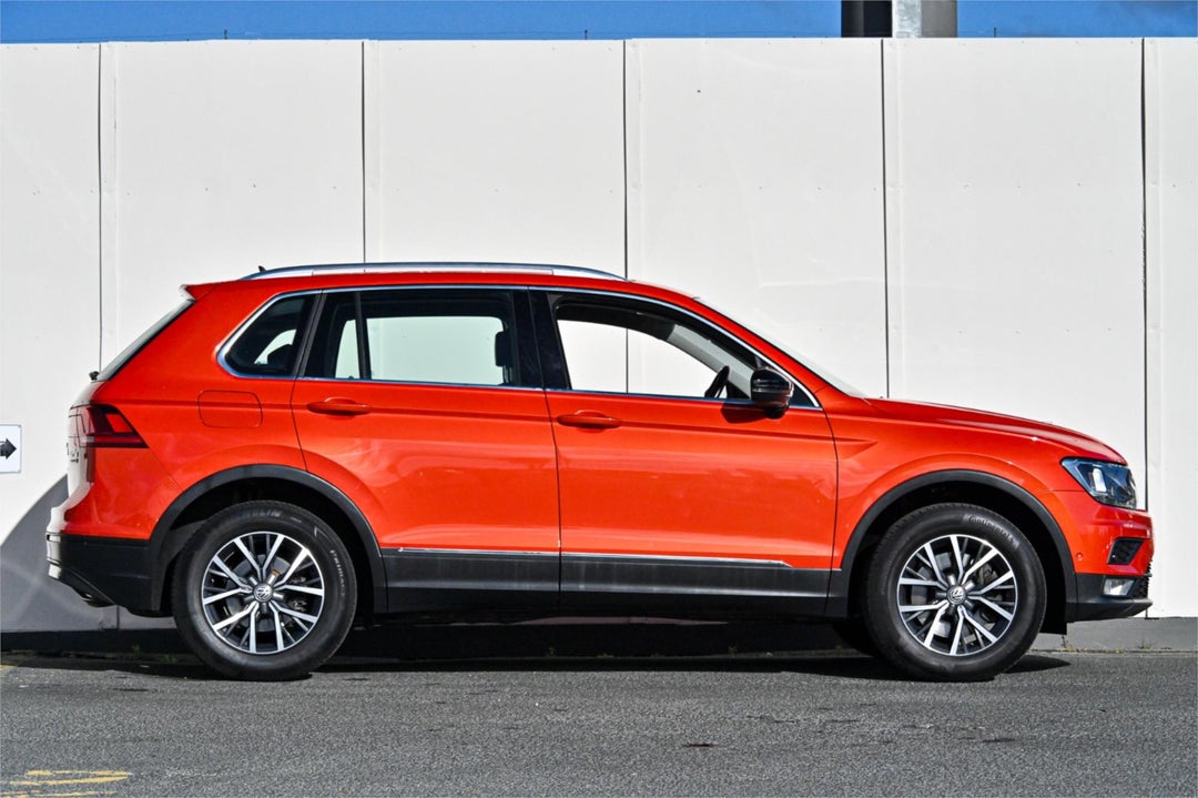 2016 Volkswagen Tiguan 132tsi Comfortline, Automatic, 107540 km, Photo 3