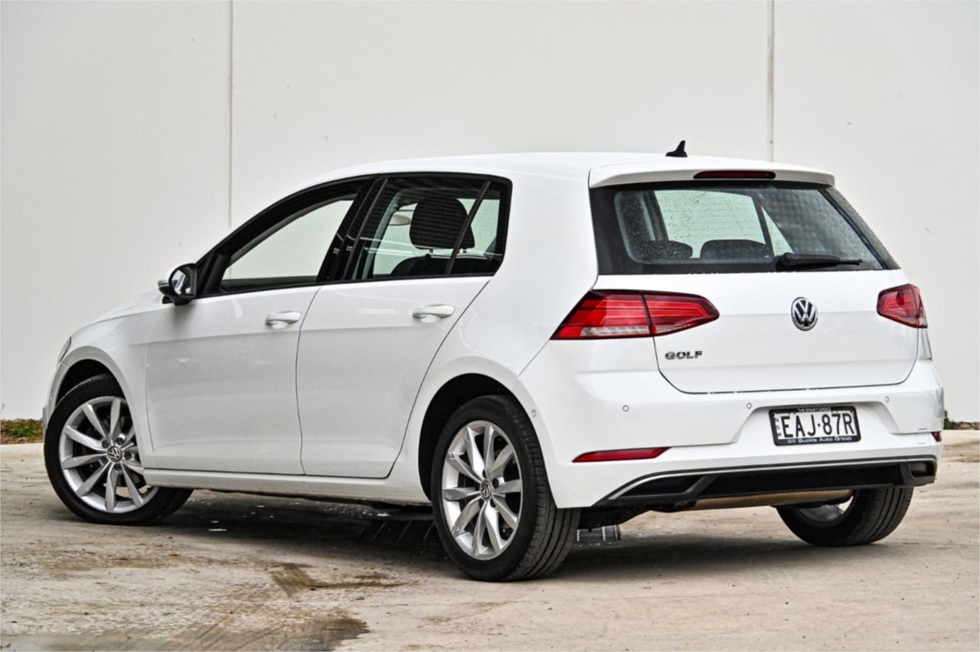 2018 Volkswagen Golf 110tsi Comfortline, Automatic, 43056 km, Photo 2