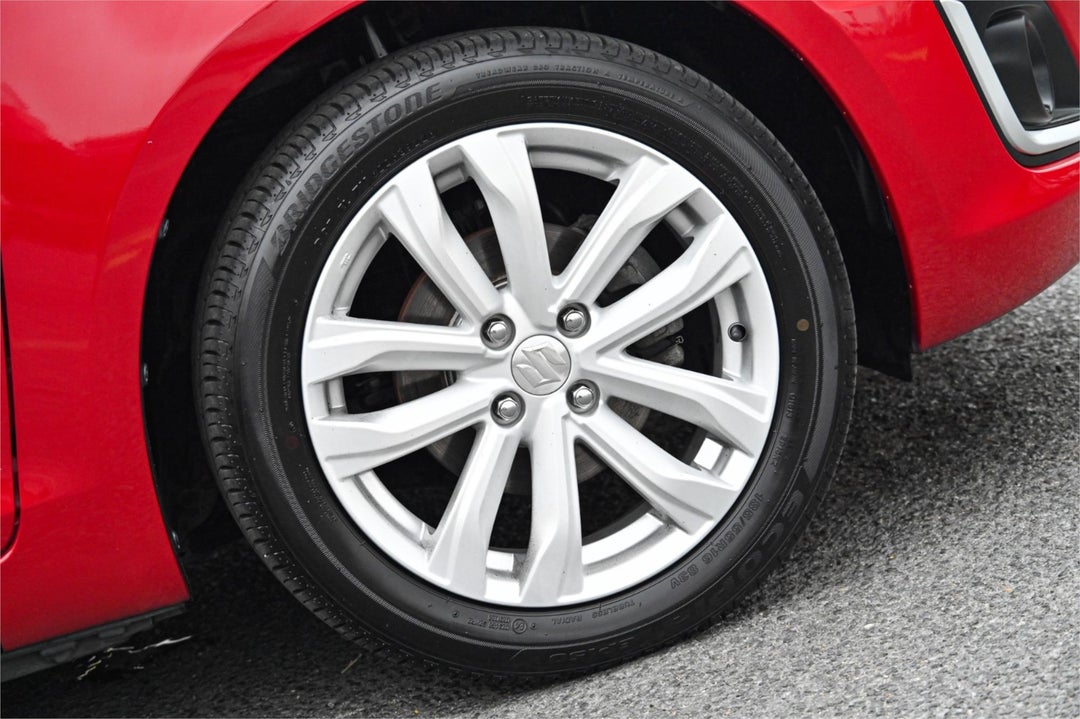 2016 Suzuki Swift Gl Navigator, Automatic, 121475 km, Photo 5