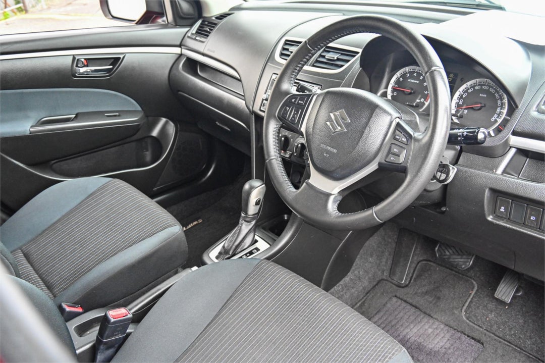 2016 Suzuki Swift Gl Navigator, Automatic, 121475 km, Photo 7