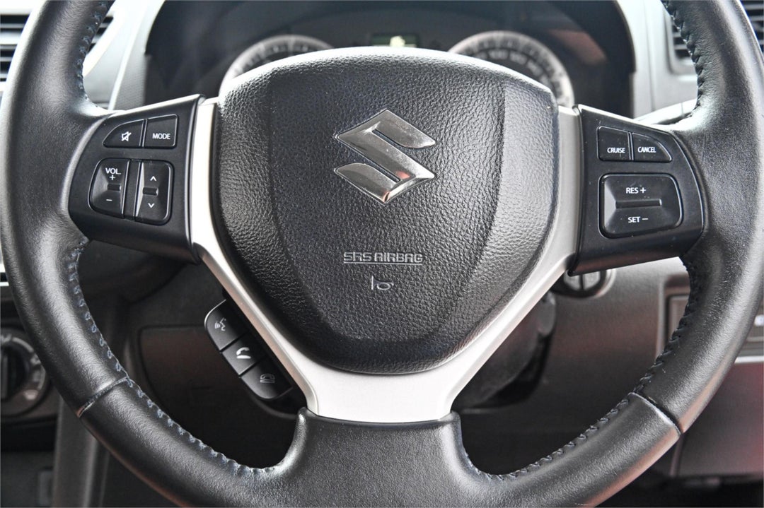 2016 Suzuki Swift Gl Navigator, Automatic, 121475 km, Photo 9