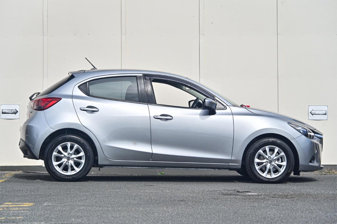 2015 Mazda 2 Maxx, Automatic, 62512 km, Photo 3
