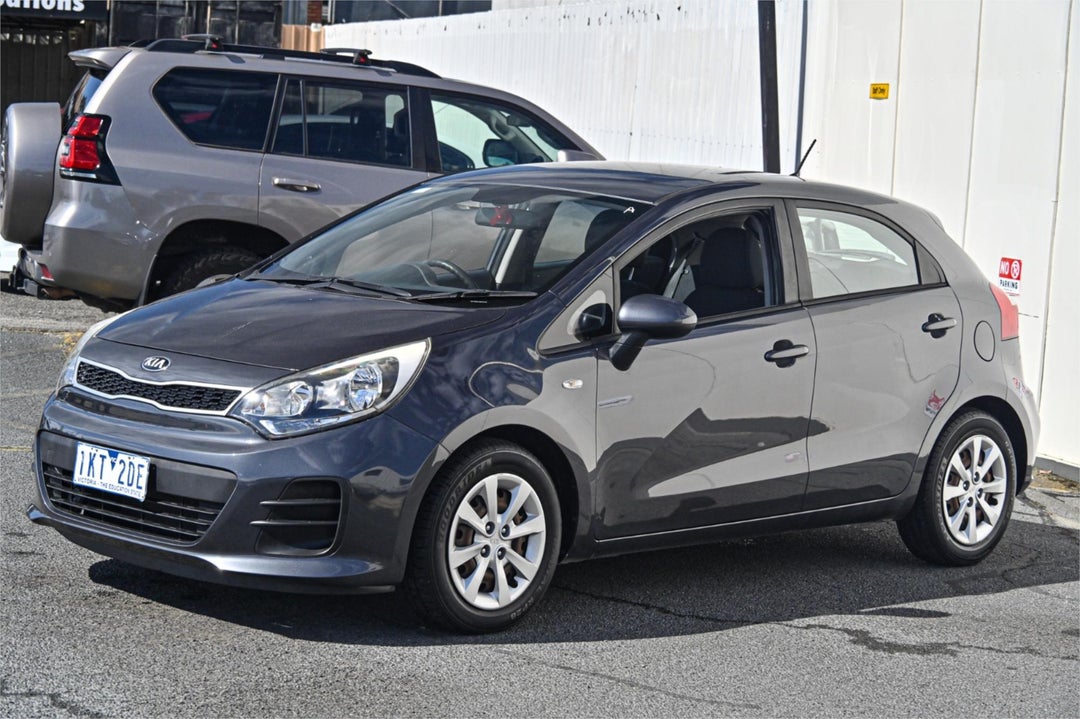 2016 Kia Rio S, Automatic, 159032 km, Photo 2