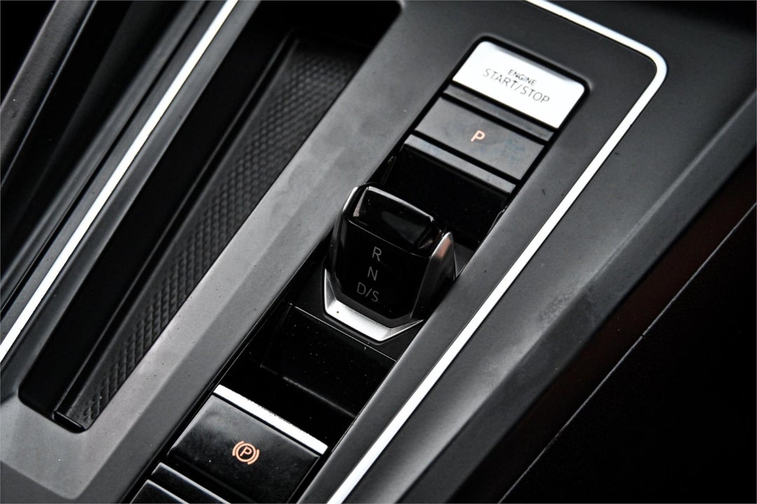 2021 Volkswagen Golf 110tsi R-line, Automatic, 90547 km, Photo 9