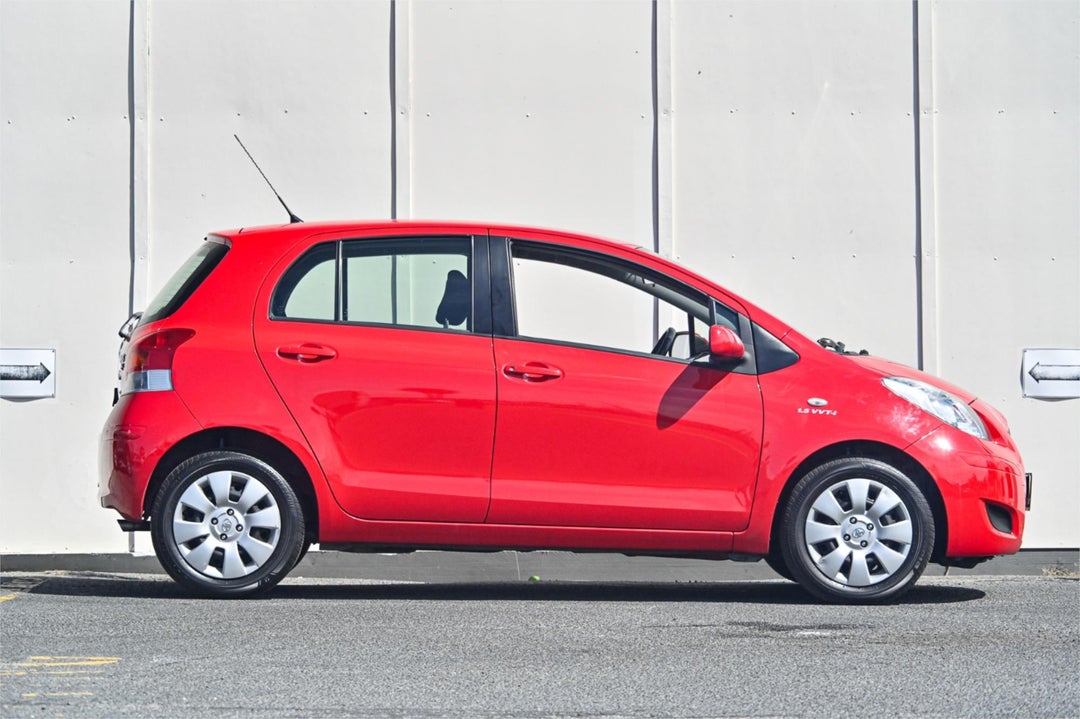 2008 Toyota Yaris Yrs, Automatic, 54248 km, Photo 2