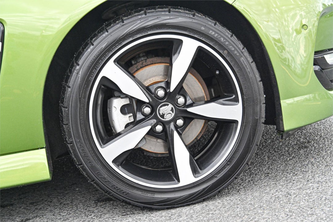 2016 Holden Commodore Sv6 Black, Automatic, 156262 km, Photo 6