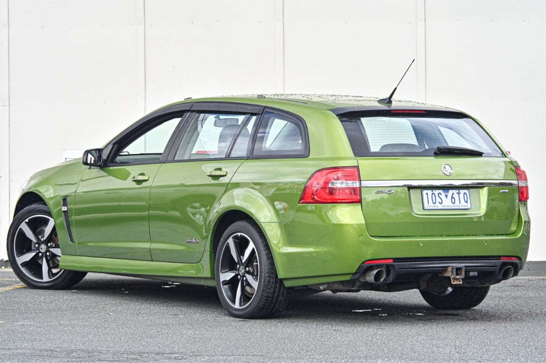 2016 Holden Commodore Sv6 Black, Automatic, 156262 km, Photo 2