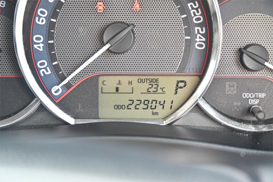 2014 Toyota Corolla Ascent Sport, Manual, 229008 km, Photo 9