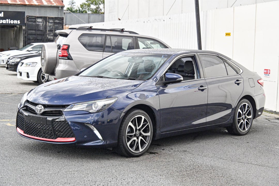 2017 Toyota Camry Atara Sx, Automatic, 82998 km, Photo 2