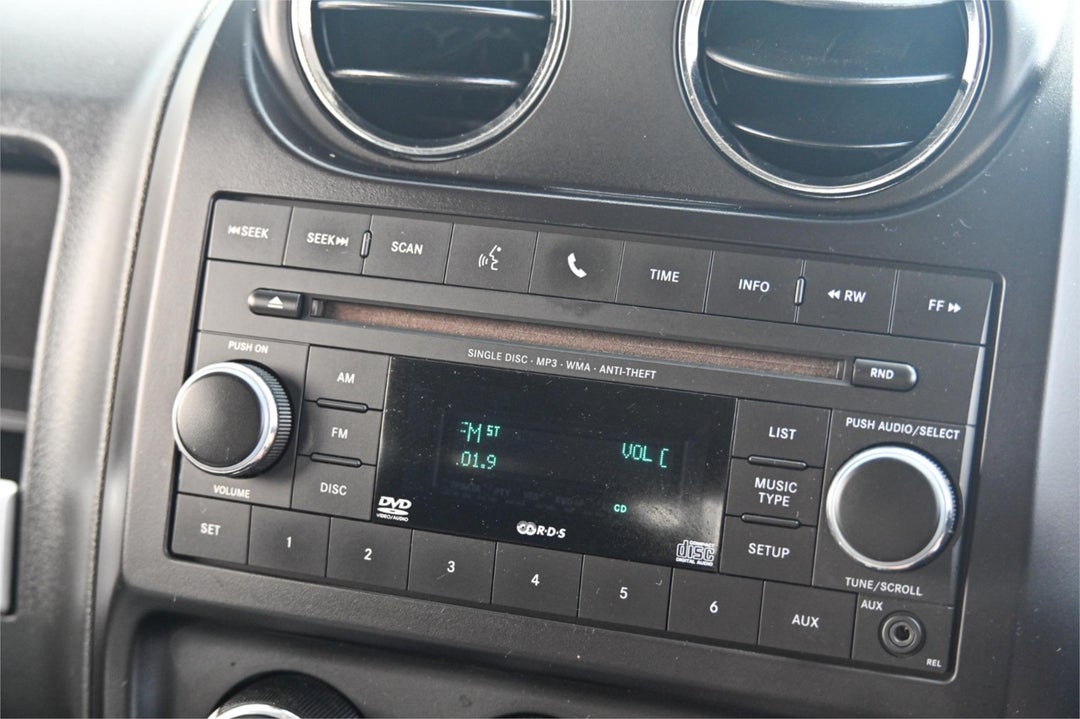 2013 Jeep Compass Sport, Automatic, 133454 km, Photo 12