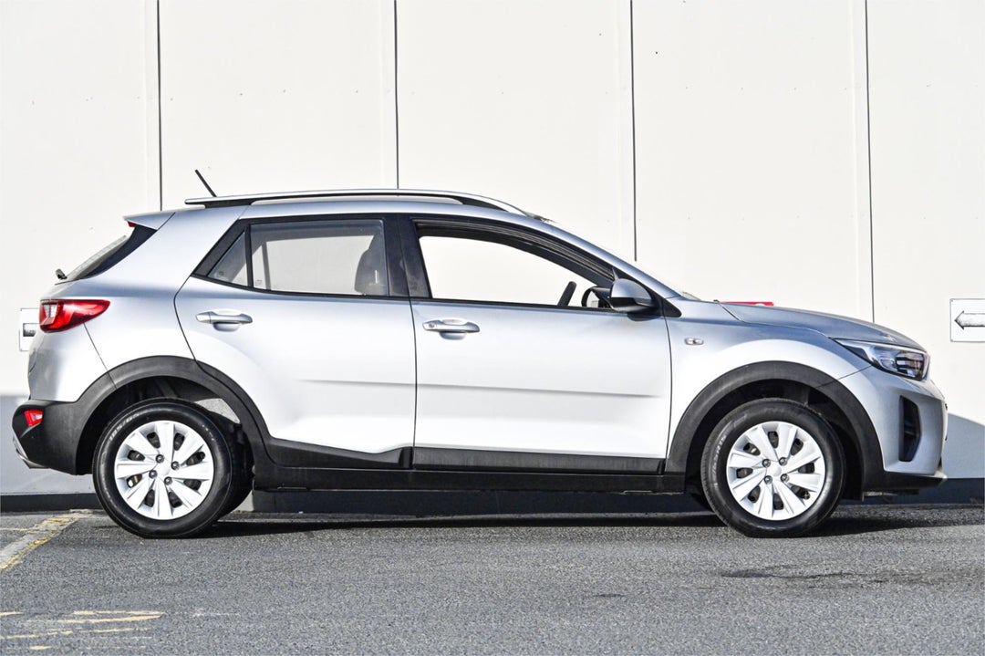 2021 Kia Stonic S, Automatic, 79131 km, Photo 4