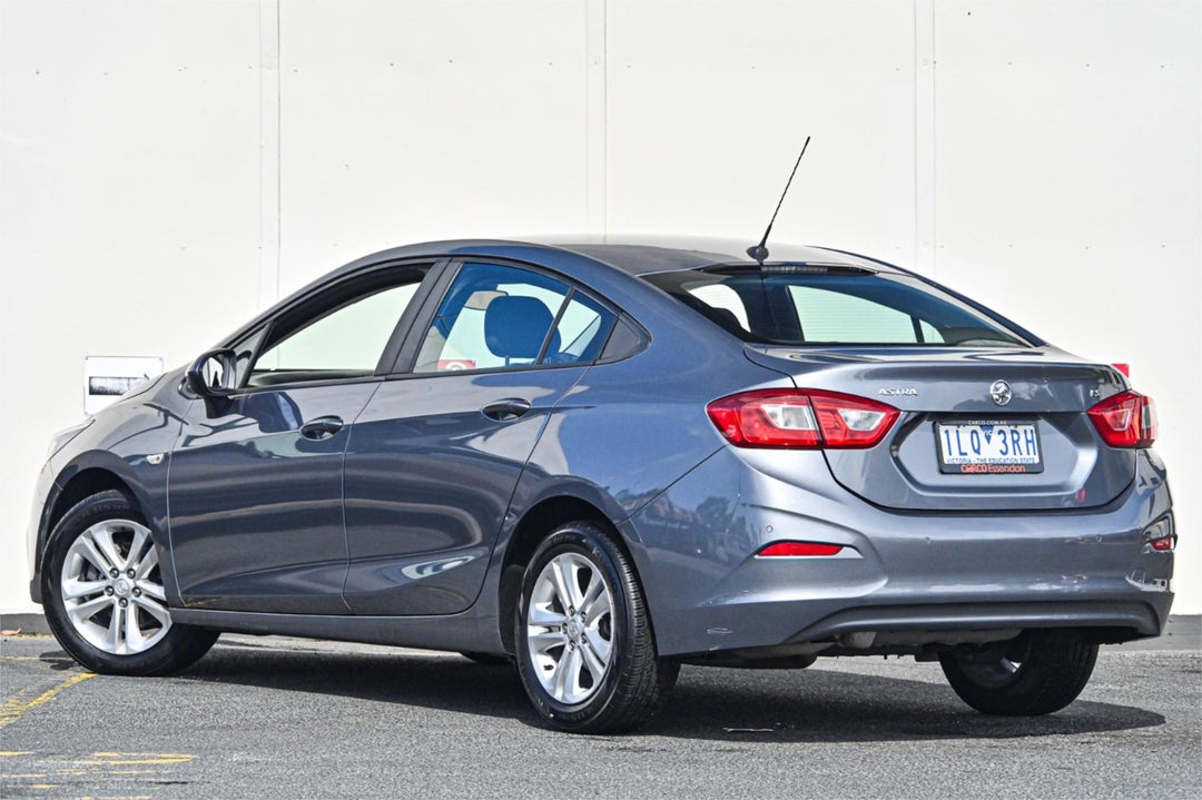 2017 Holden Astra Ls, Automatic, 86405 km, Photo 2