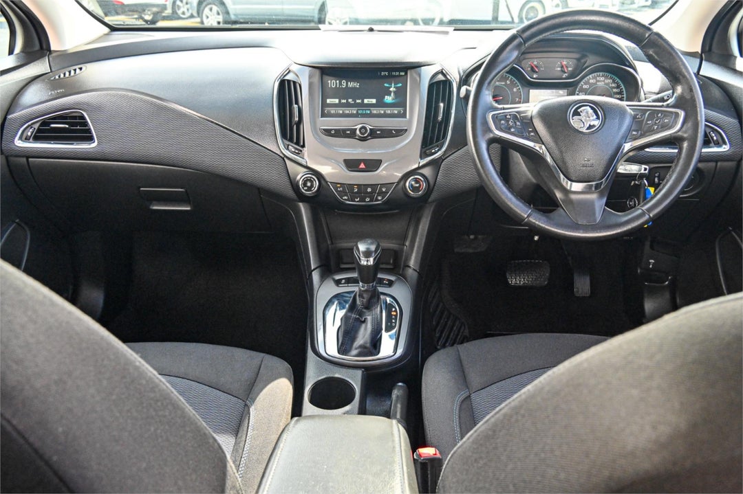 2017 Holden Astra Ls, Automatic, 86405 km, Photo 7