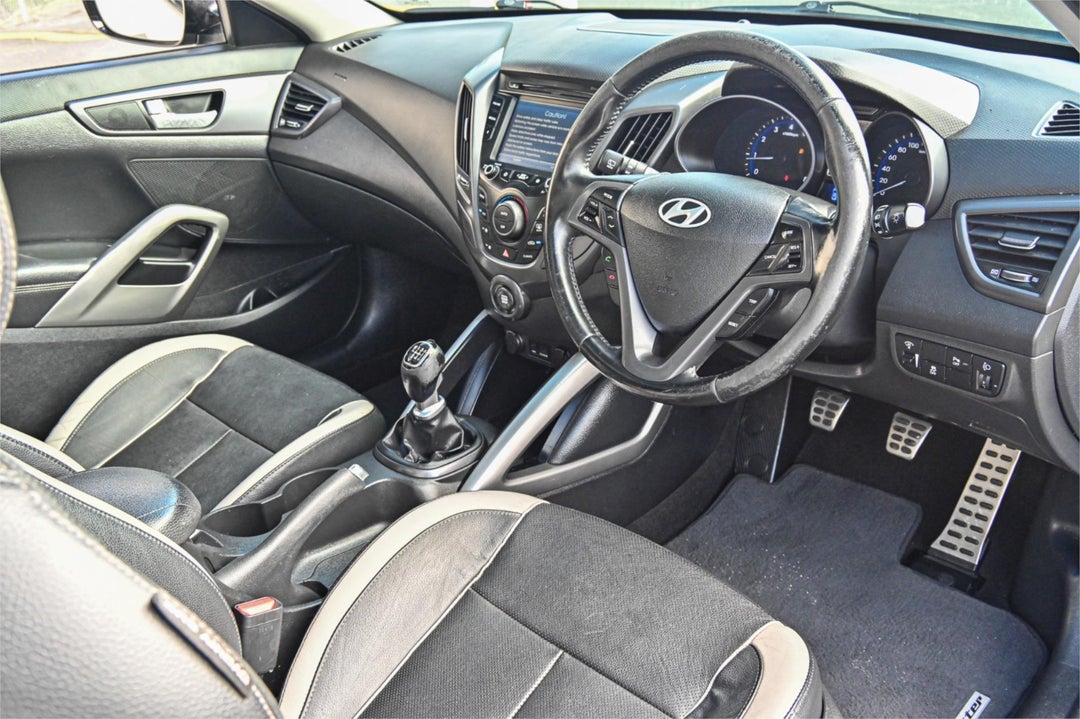 2013 Hyundai Veloster Sr Turbo, Manual, 118783 km, Photo 8