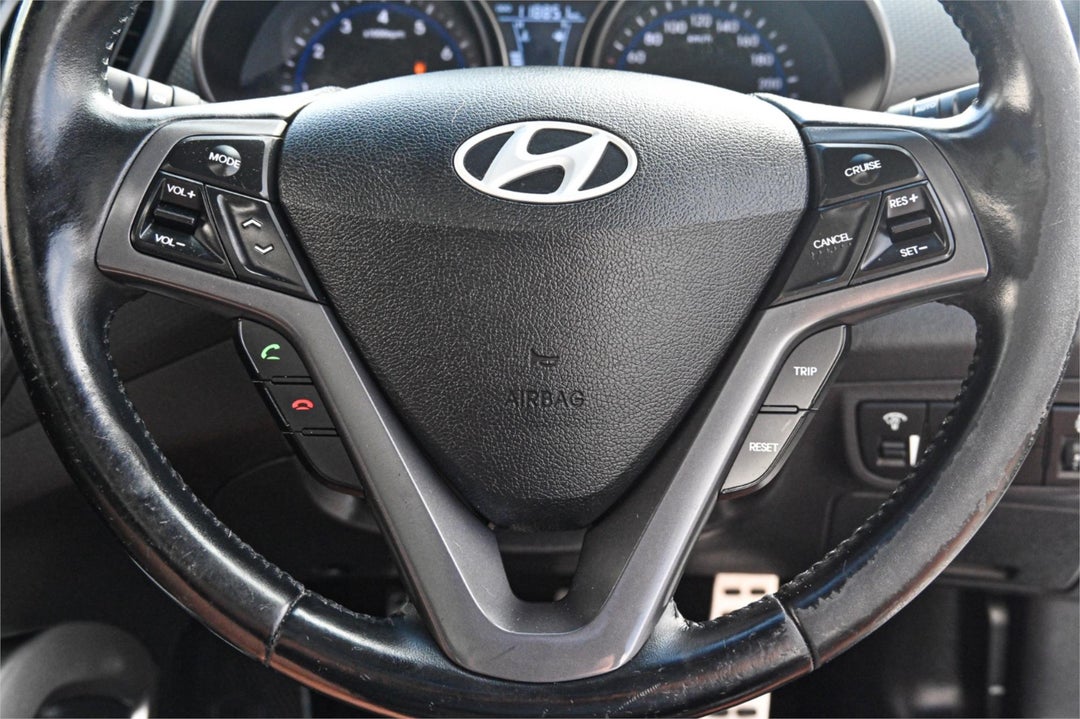 2013 Hyundai Veloster Sr Turbo, Manual, 118783 km, Photo 9