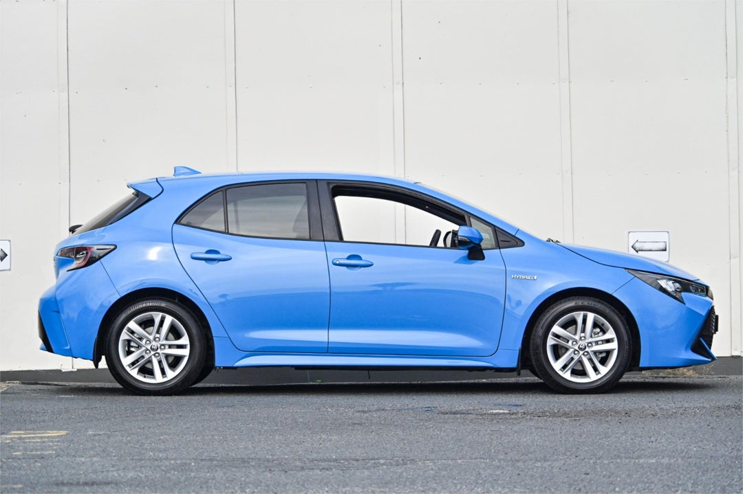 2018 Toyota Corolla Ascent Sport Hybrid, Manual, 109198 km, Photo 3