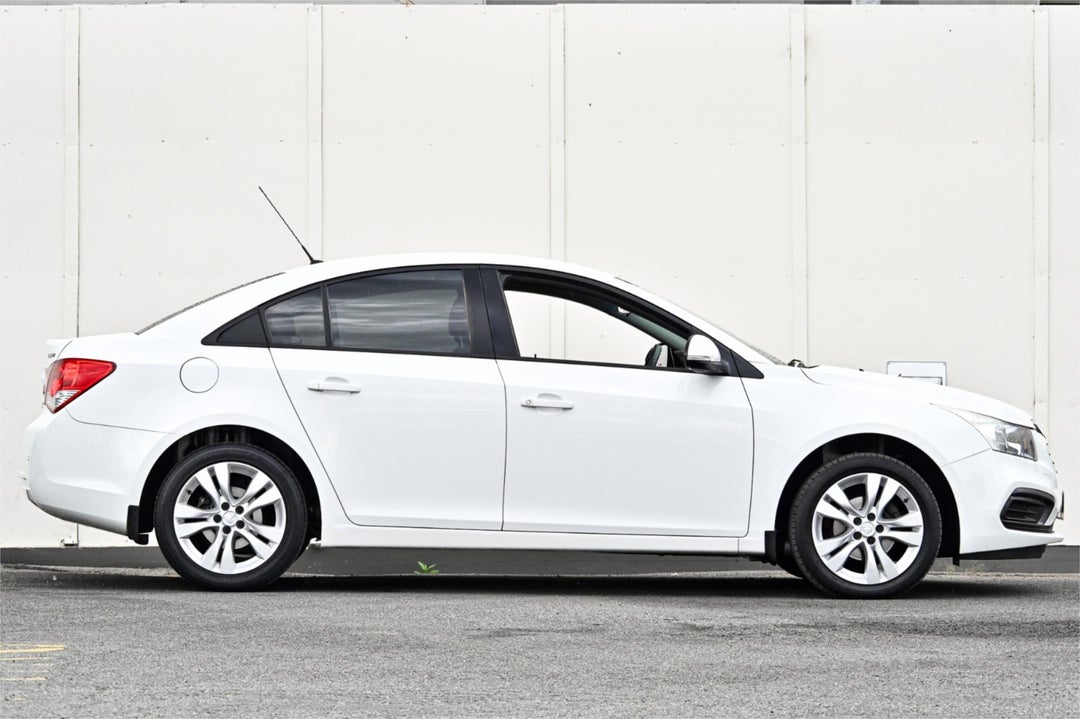 2015 Holden Cruze Equipe, Automatic, 62551 km, Photo 3