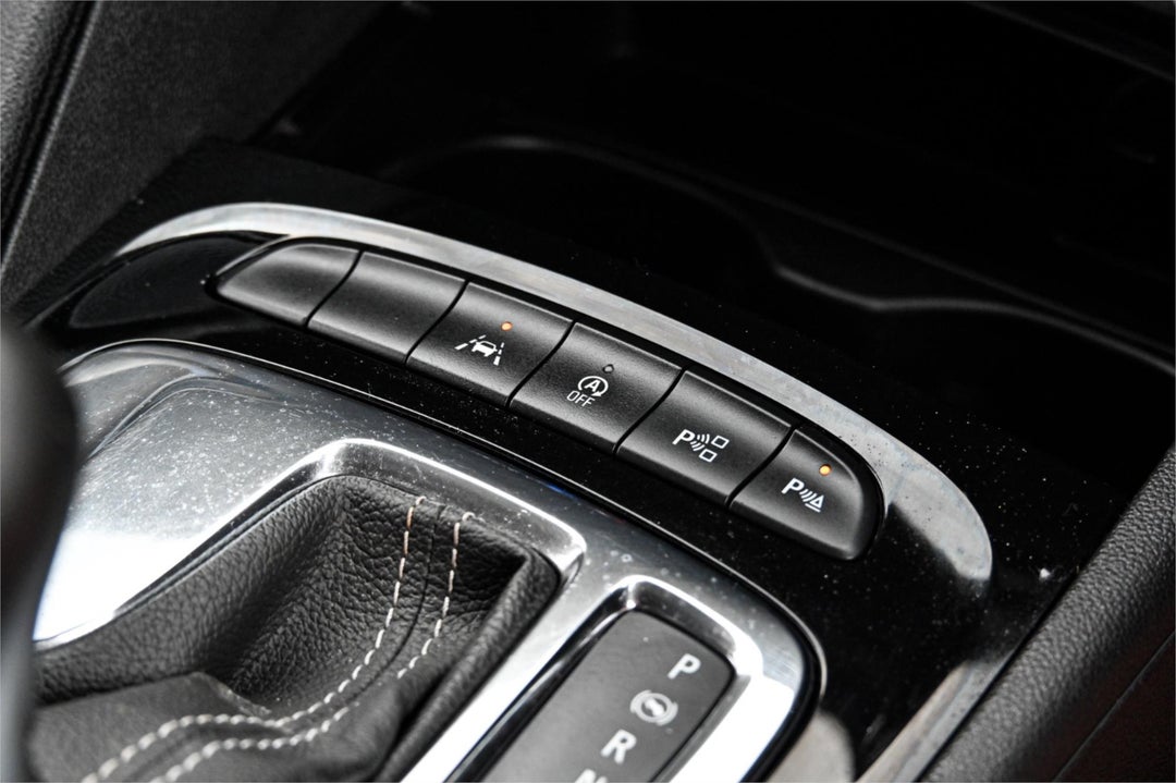 2019 Holden Commodore Lt, Automatic, 99097 km, Photo 9