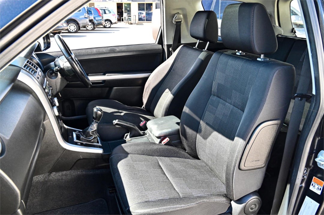 2009 Suzuki Grand Vitara (4x4), Manual, 166899 km, Photo 16