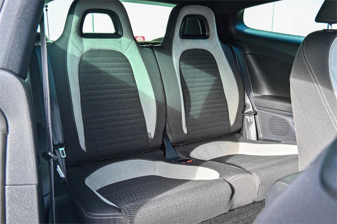 2012 Volkswagen Scirocco R, Automatic, 181799 km, Photo 18