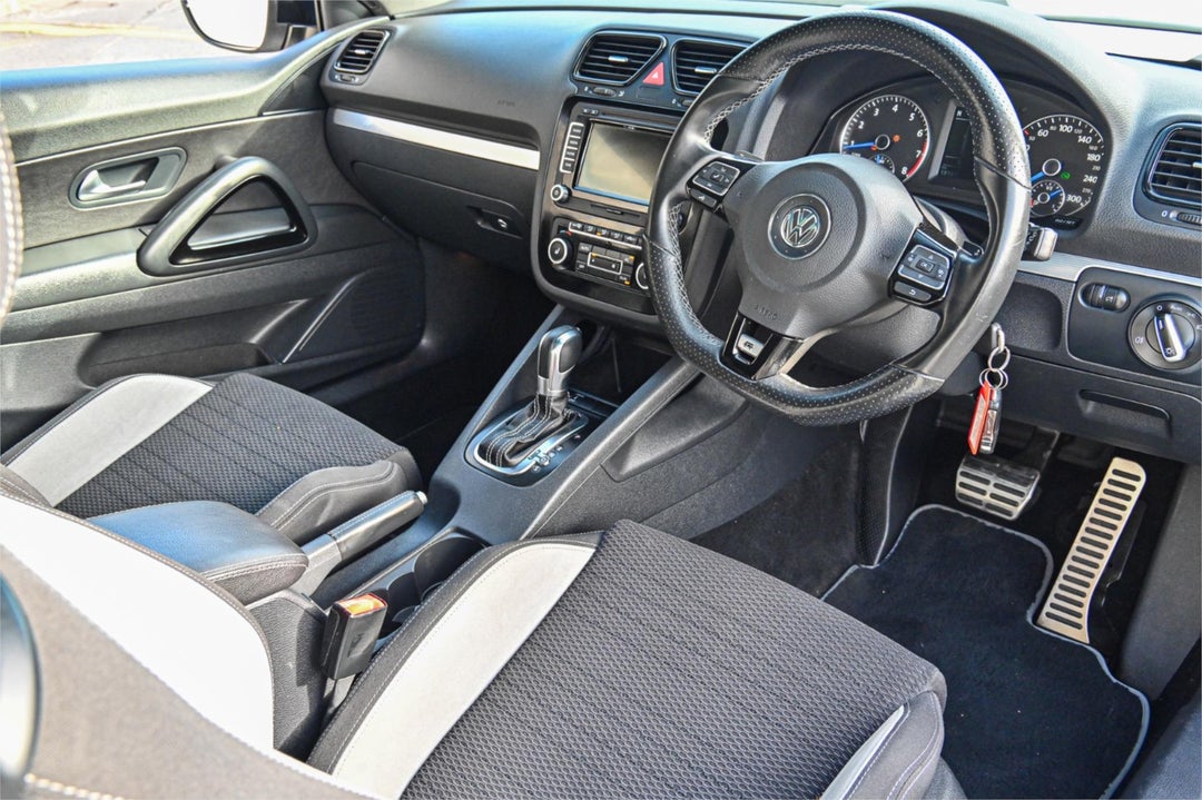2012 Volkswagen Scirocco R, Automatic, 181799 km, Photo 6