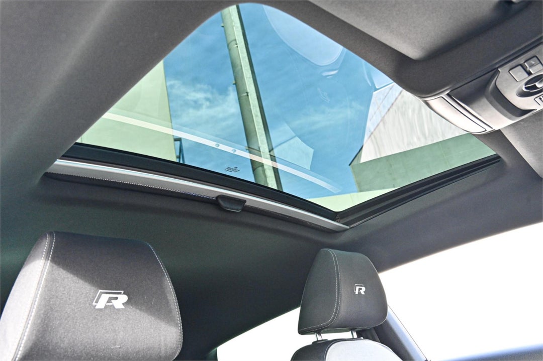 2012 Volkswagen Scirocco R, Automatic, 181799 km, Photo 4