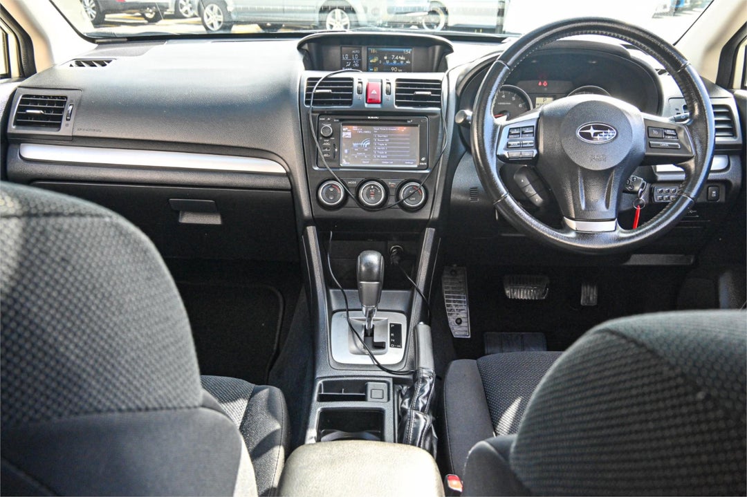 2013 Subaru Impreza 2.0i-l, Manual, 173608 km, Photo 6