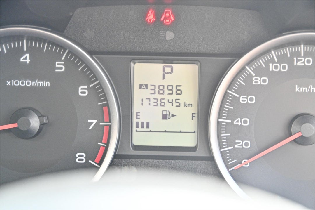 2013 Subaru Impreza 2.0i-l, Manual, 173608 km, Photo 9