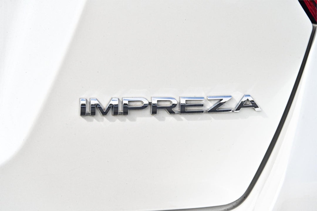 2013 Subaru Impreza 2.0i-l, Manual, 173608 km, Photo 4