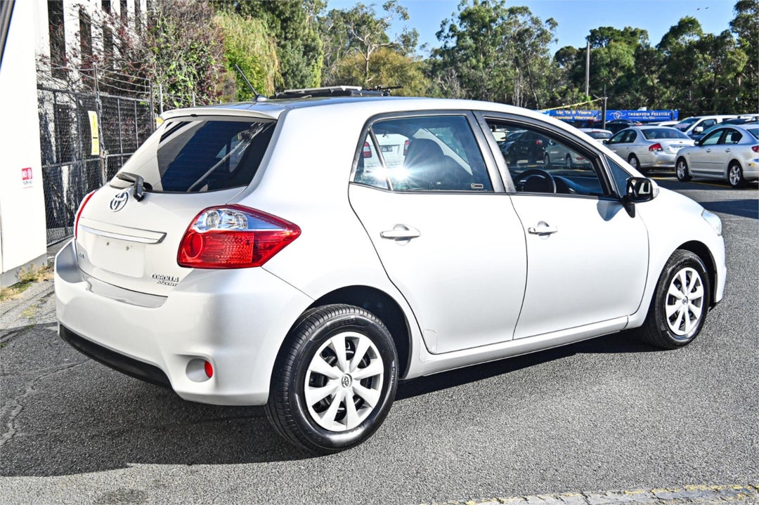 2010 Toyota Corolla Ascent, Automatic, 111945 km, Photo 4