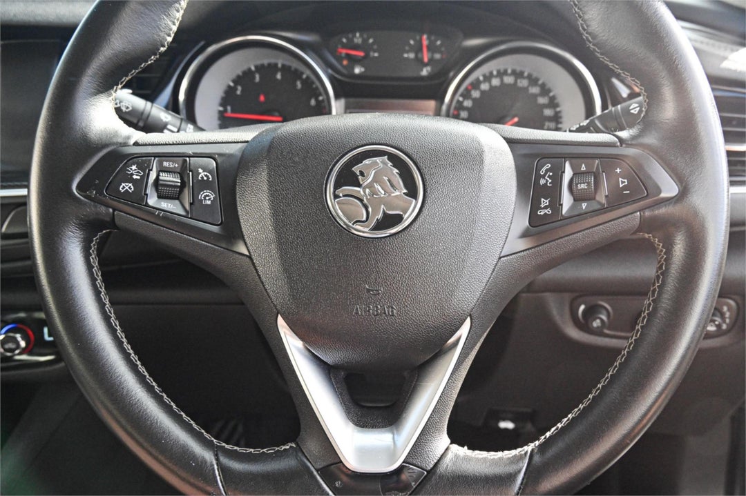 2019 Holden Commodore Rs, Automatic, 137925 km, Photo 9