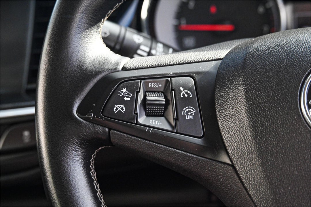 2019 Holden Commodore Rs, Automatic, 137925 km, Photo 10