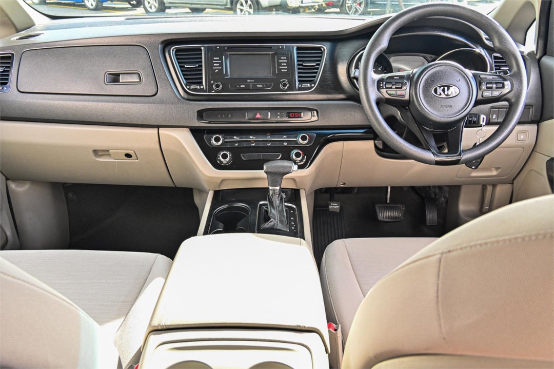 2016 Kia Carnival S, Automatic, 205588 km, Photo 5