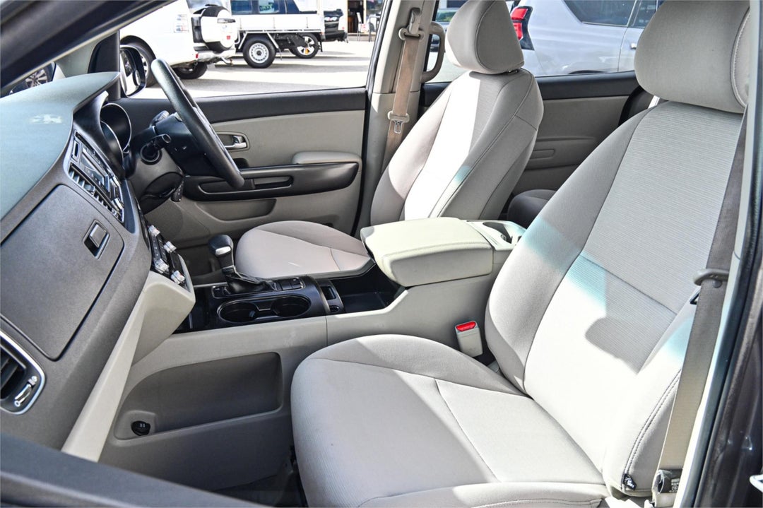 2016 Kia Carnival S, Automatic, 205588 km, Photo 15