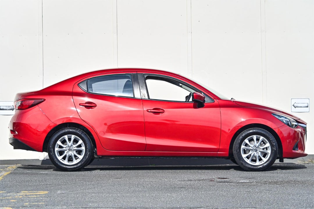 2017 Mazda 2 Maxx, Automatic, 106274 km, Photo 3