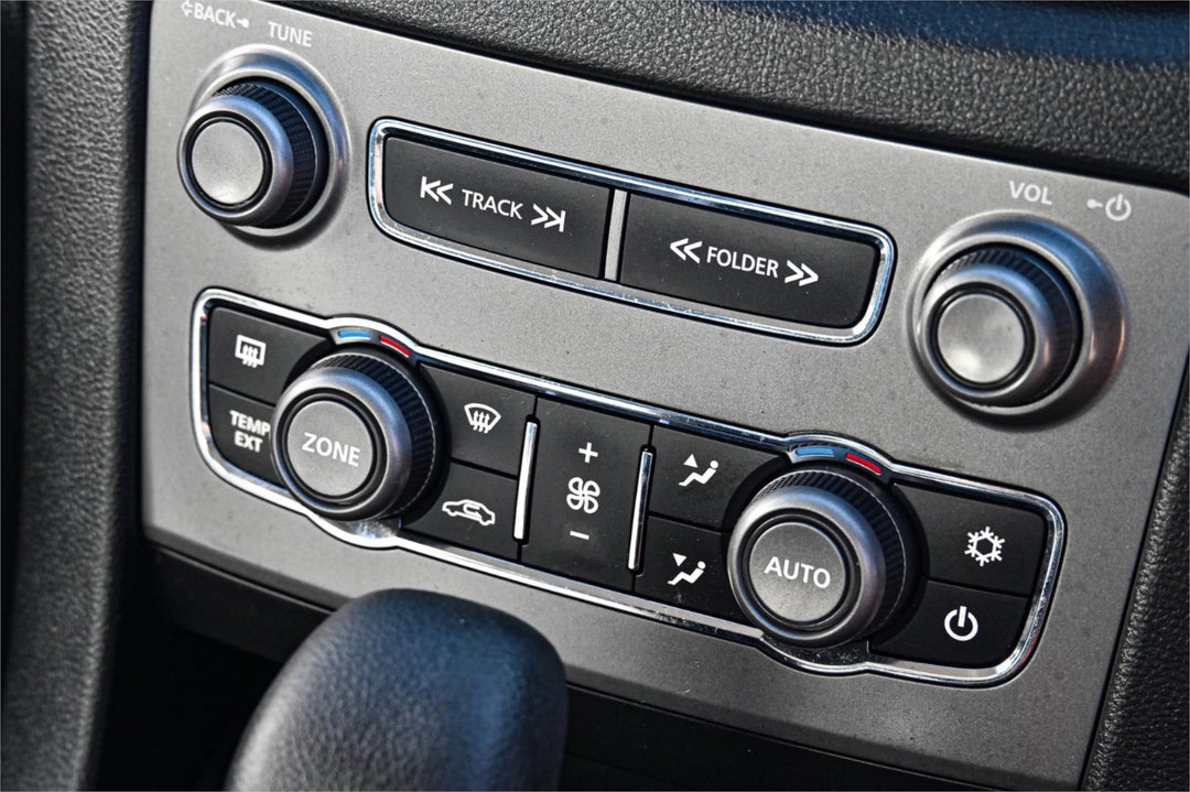 2012 Holden Commodore Omega, Automatic, 118413 km, Photo 15