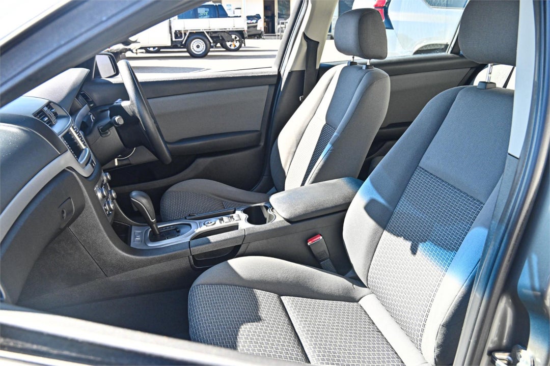 2012 Holden Commodore Omega, Automatic, 118413 km, Photo 16