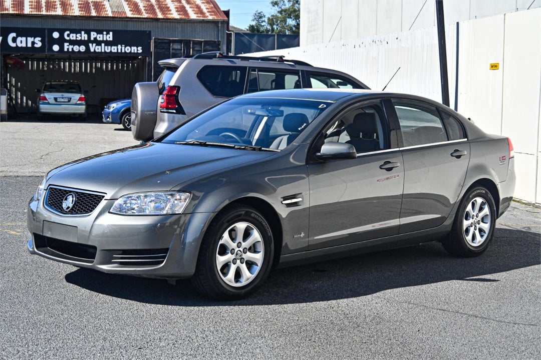 2012 Holden Commodore Omega, Automatic, 118413 km, Photo 2