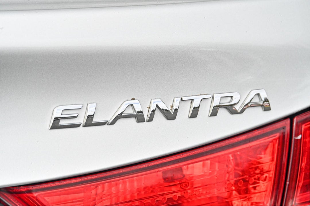 2011 Hyundai Elantra Active, Automatic, 127836 km, Photo 4