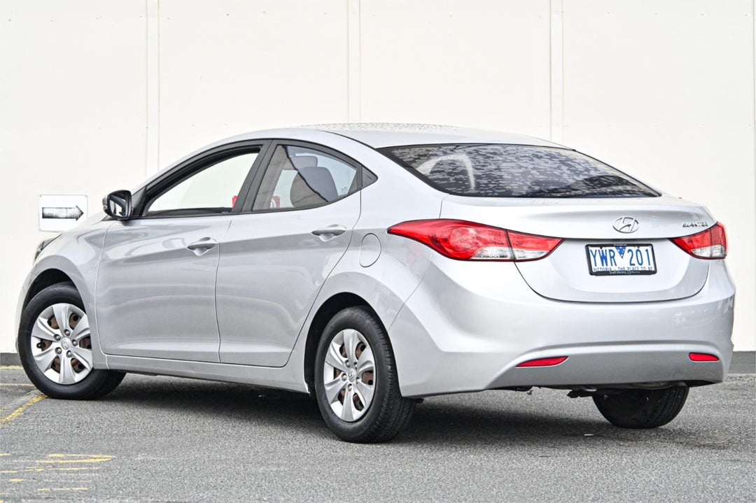 2011 Hyundai Elantra Active, Automatic, 127836 km, Photo 2