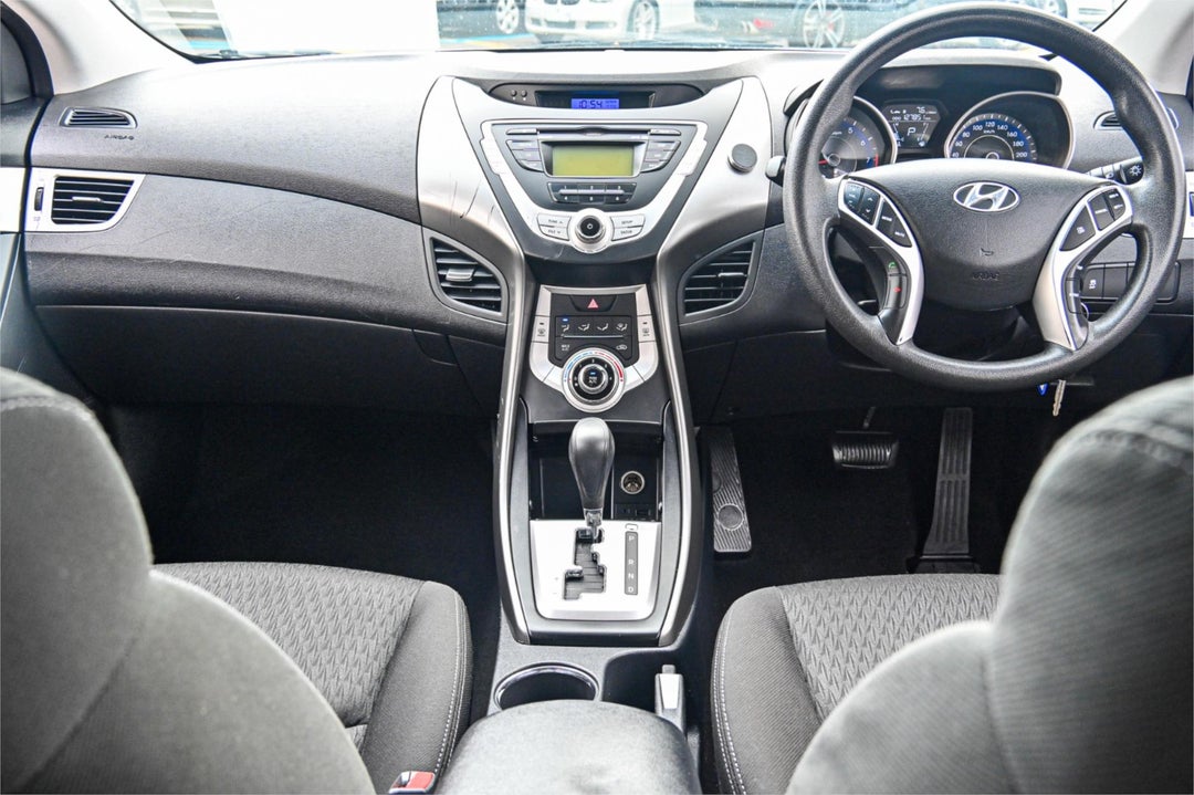 2011 Hyundai Elantra Active, Automatic, 127836 km, Photo 5