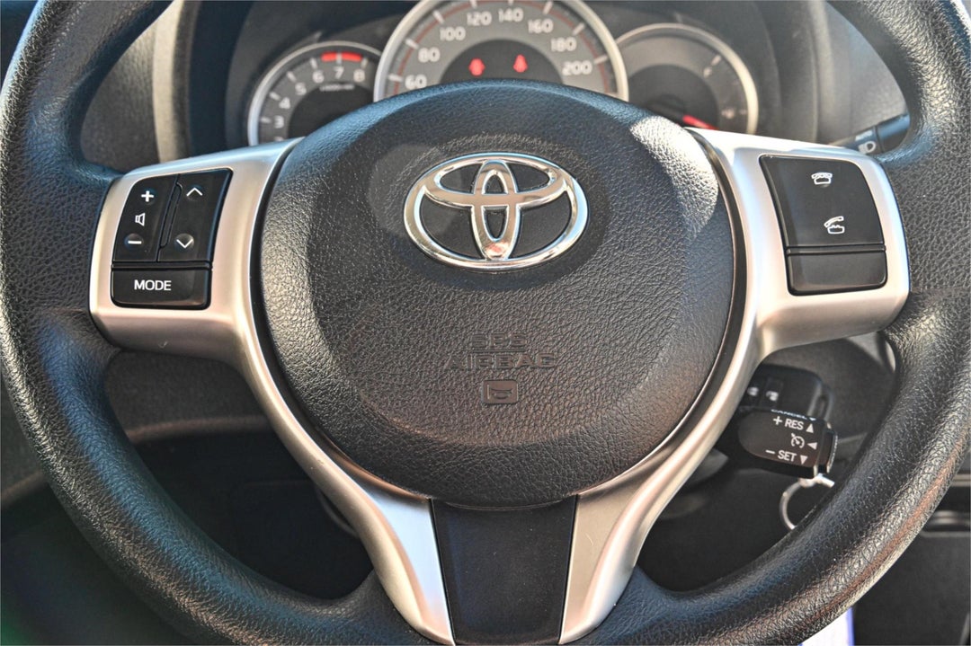 2015 Toyota Yaris Ascent, Automatic, 134078 km, Photo 7